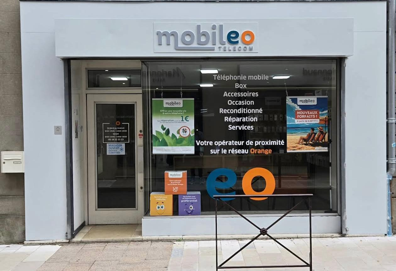 Façade de la boutique Mobileo Telecom à Mazamet, 34 rue Édouard Barbey